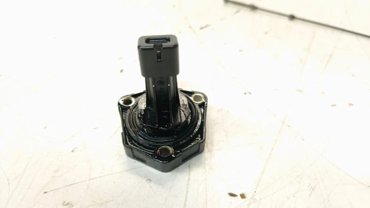 CZUJNIK POZIOMU OLEJU AUDI VOLKSWAGEN SEAT SKODA TDI 03C907660G