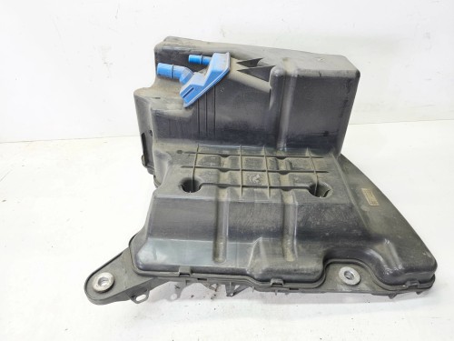 ZBIORNIK POMPA PŁYNU ADBLUE AUDI A4 B9 A5 8W 8W0131878BG 8W0131969H