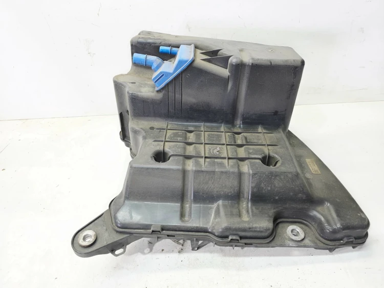 ZBIORNIK POMPA PŁYNU ADBLUE AUDI A4 B9 A5 8W 8W0131878BG 8W0131969H