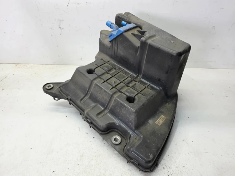ZBIORNIK POMPA PŁYNU ADBLUE AUDI A4 B9 A5 8W 8W0131878BG 8W0131969H