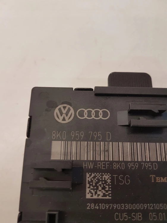 MODUŁ STEROWNIK DRZWI AUDI A4 B8 A5 Q5 8K0959795D