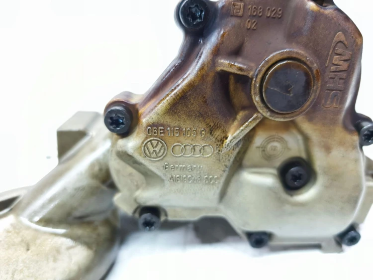 POMPA OLEJU AUDI A4 B7 A6 C6 2.4 3.2 FSI 06E115105G