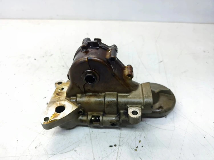POMPA OLEJU AUDI A4 B7 A6 C6 2.4 3.2 FSI 06E115105G