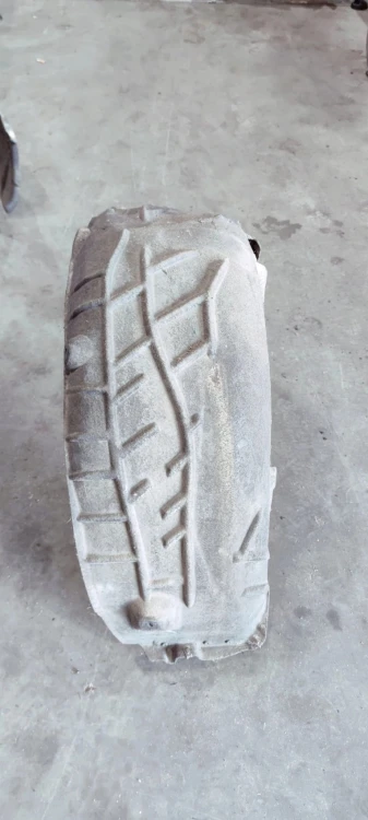 NADKOLE PRAWY TYŁ AUDI A6 C8 4K0810172E MATERIAŁ