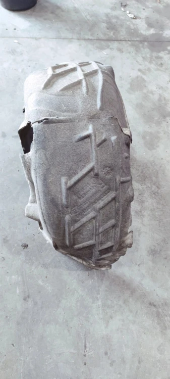 NADKOLE PRAWY TYŁ AUDI A6 C8 4K0810172E MATERIAŁ