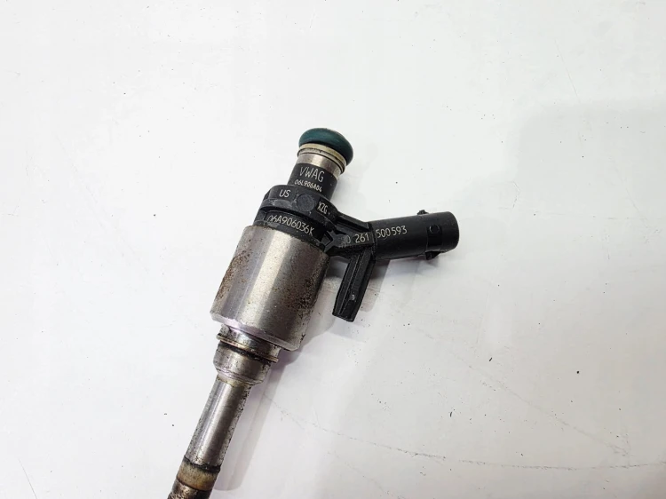 WTRYSKIWACZ WTRYSK PALIWA AUDI VOLKSWAGEN SEAT 2.0 TFSI TSI 06A906036K