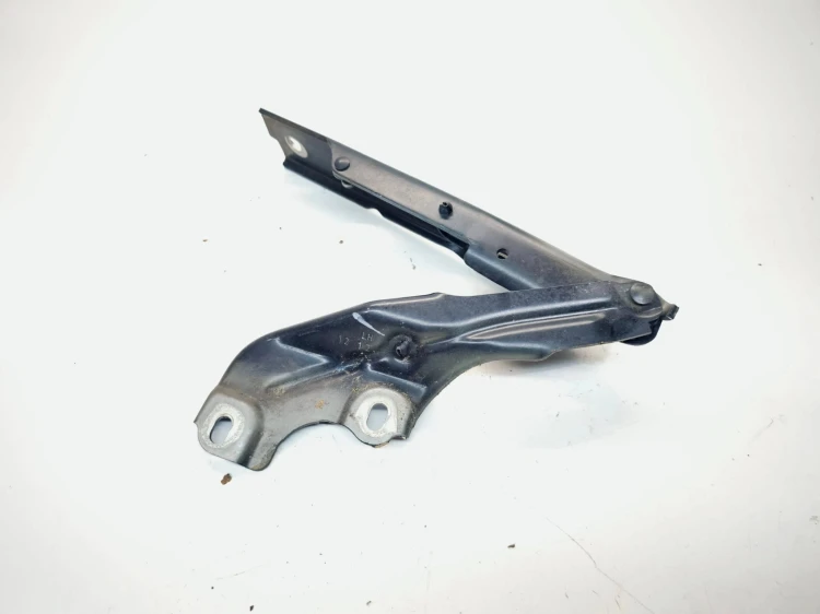 ZAWIAS MASKI LEWY AUDI A6 C7 A7 4G 4G8823301D