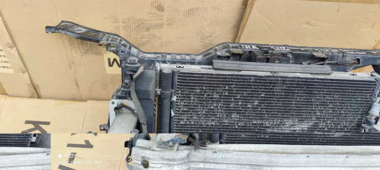 PAS PRZEDNI KOMPLETNY AUDI A5 8T 3.2 FSI 2008-2011