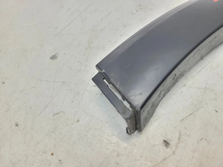 LISTWA Z BŁOTNIKA NAKŁADKA PRAWY PRZÓD AUDI Q4 E-TRON 89A853026F