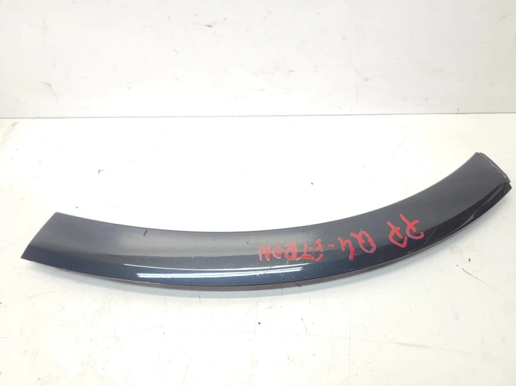 LISTWA Z BŁOTNIKA NAKŁADKA PRAWY PRZÓD AUDI Q4 E-TRON 89A853026F