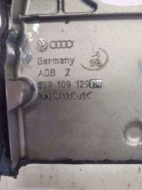 OBUDOWA ROZRZĄDU AUDI A6 C6 LIFT 059109129N