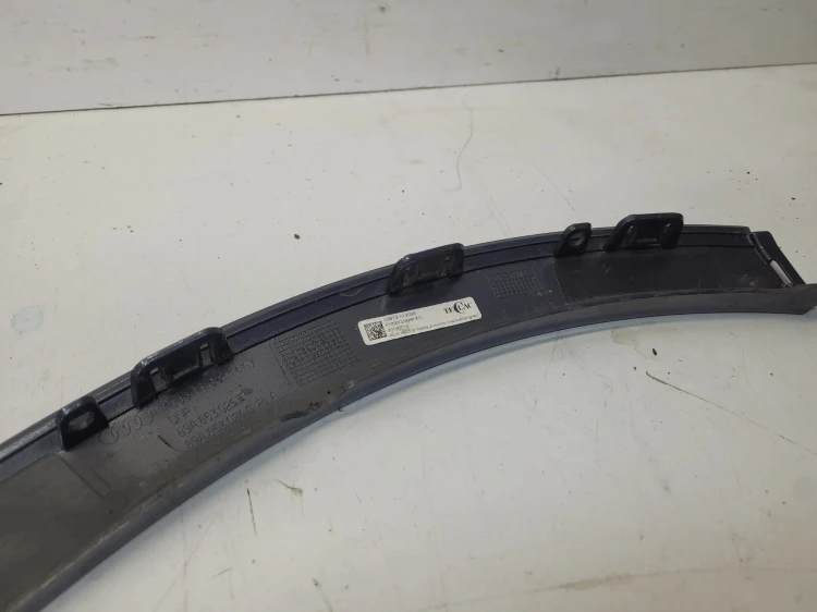 LISTWA Z BŁOTNIKA NAKŁADKA PRAWY PRZÓD AUDI Q4 E-TRON 89A853026F
