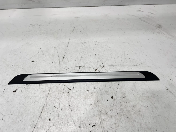 LISTWA PROGOWA LEWA LUB PRAWA AUDI A3 8V4 8V4853491M
