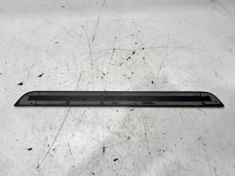 LISTWA PROGOWA LEWA LUB PRAWA AUDI A3 8V4 8V4853491M