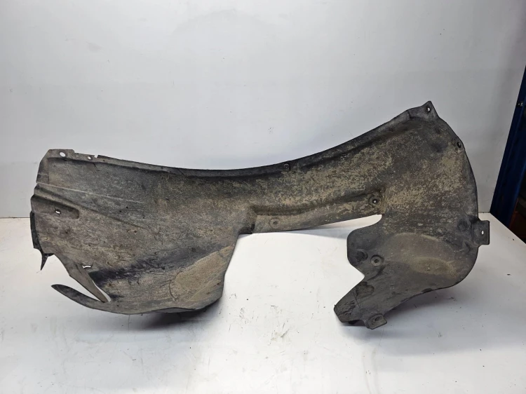 NADKOLE PRAWY PRZÓD AUDI A3 8P 8P0821172E