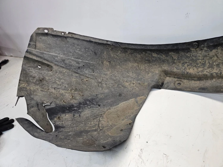 NADKOLE PRAWY PRZÓD AUDI A3 8P 8P0821172E