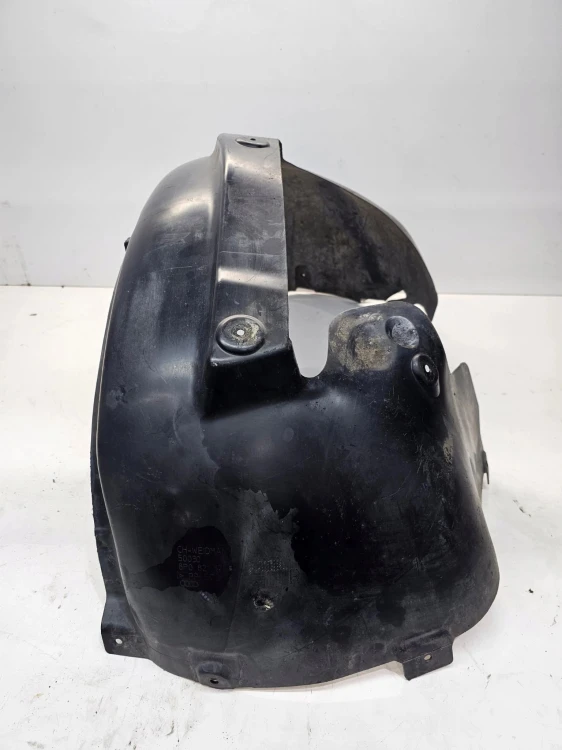 NADKOLE PRAWY PRZÓD AUDI A3 8P 8P0821172E