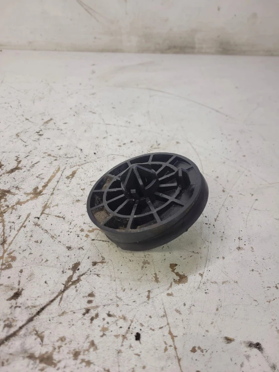 PODUSZKA POD SPRĘŻYNE AUDI A4 B9 A5 8W 8W0512149