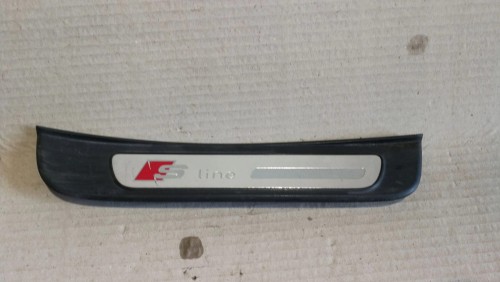 LISTWA PROGOWA PRAWY TYŁ S LINE AUDI A5 8T8853376