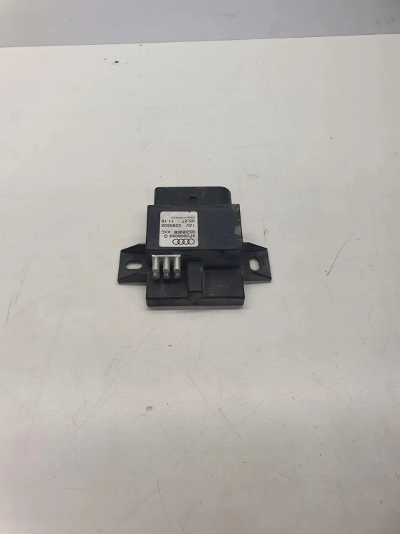 STEROWNIK POMPY PALIWA AUDI A6 C6 A4 B7 4F0906093G