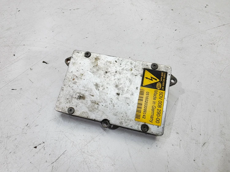 PRZETWORNICA REFLEKTORA XENON AUDI A6 C6 5DV00829000
