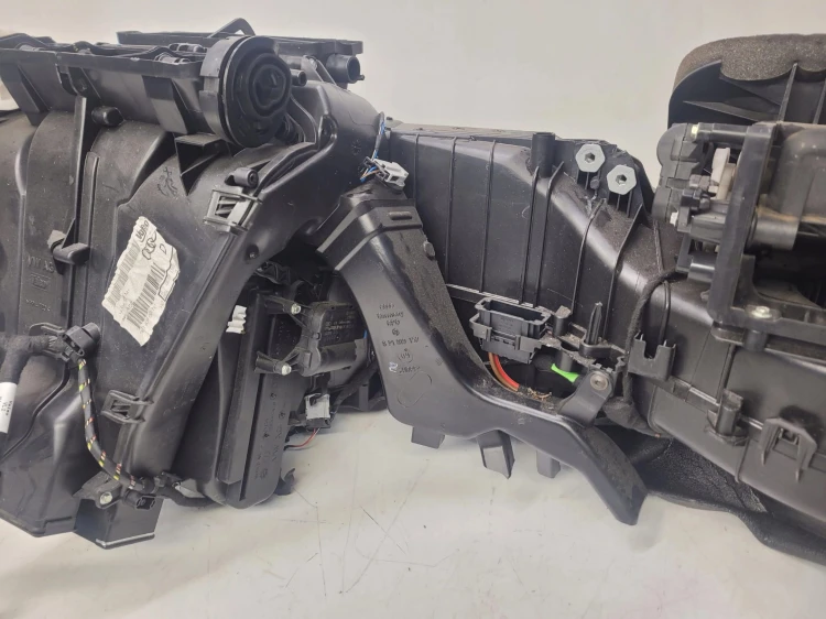 NAGRZEWNICA KOMPLETNA AUDI A3 8P LIFT 8P1820003N