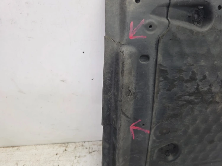 OSŁONA PŁYTA PODWOZIA PRAWA AUDI A3 8P 1K0825212