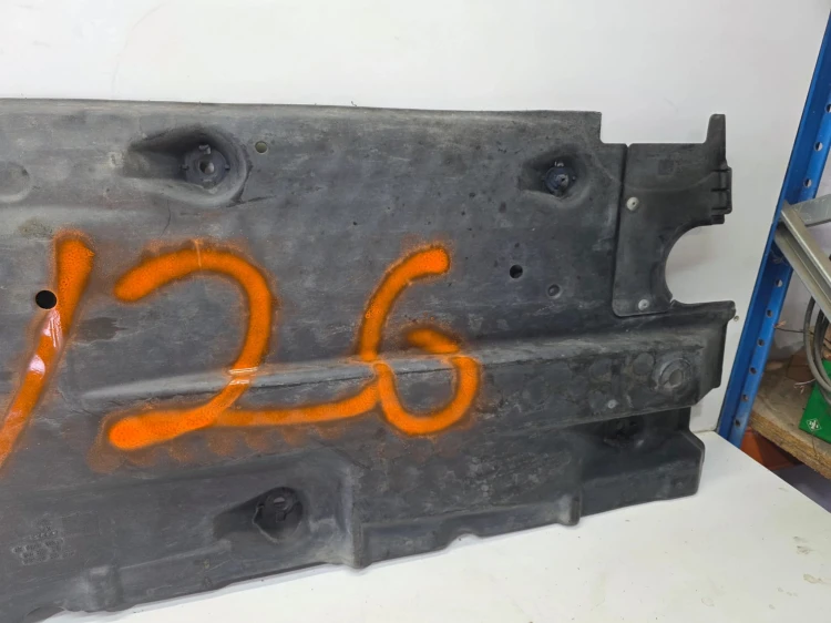OSŁONA PŁYTA PODWOZIA PRAWA AUDI A3 8P 1K0825212