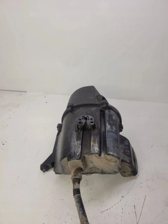 OBUDOWA FILTRA POWIETRZA AUDI A1 8X VW 6R0129601C