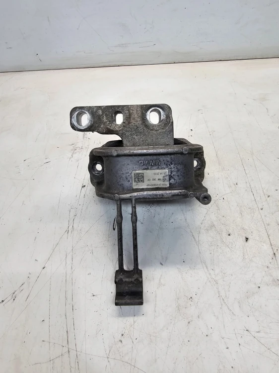 ŁAPA PODUSZKA SILNIKA AUDI A3 8V VOLKSWAGEN SEAT 5Q0199262CP