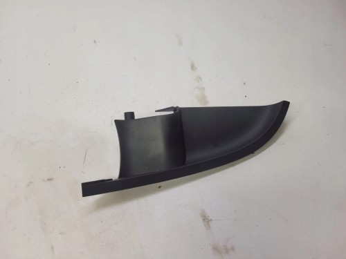 ZAŚLEPKA PRAWA PODŁOKIETNIKA AUDI A3 8P 8P3959558
