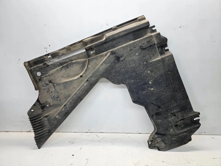 OSŁONA PODWOZIA PRAWY TYŁ AUDI A4 B9 8W0825216E