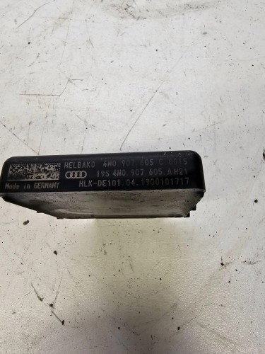 MODUŁ STEROWNIK WYCIERACZEK AUDI A6 C8 4N0907605C