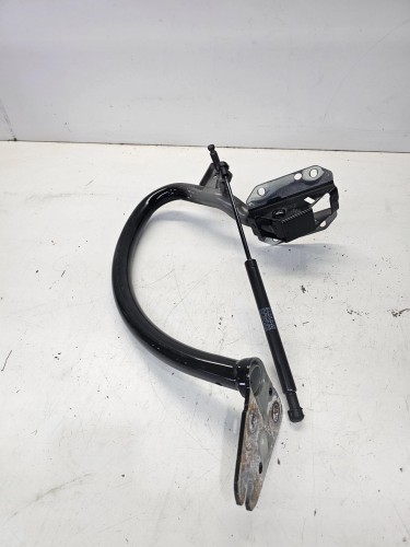 ZAWIAS KLAPY LEWY TYŁ AUDI A5 8T COUPE 8T0827301C