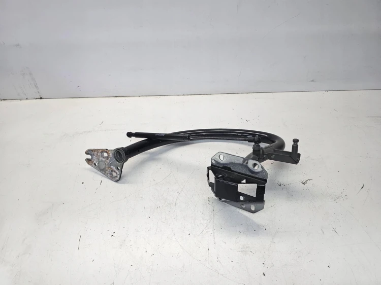 ZAWIAS KLAPY LEWY TYŁ AUDI A5 8T COUPE 8T0827301C