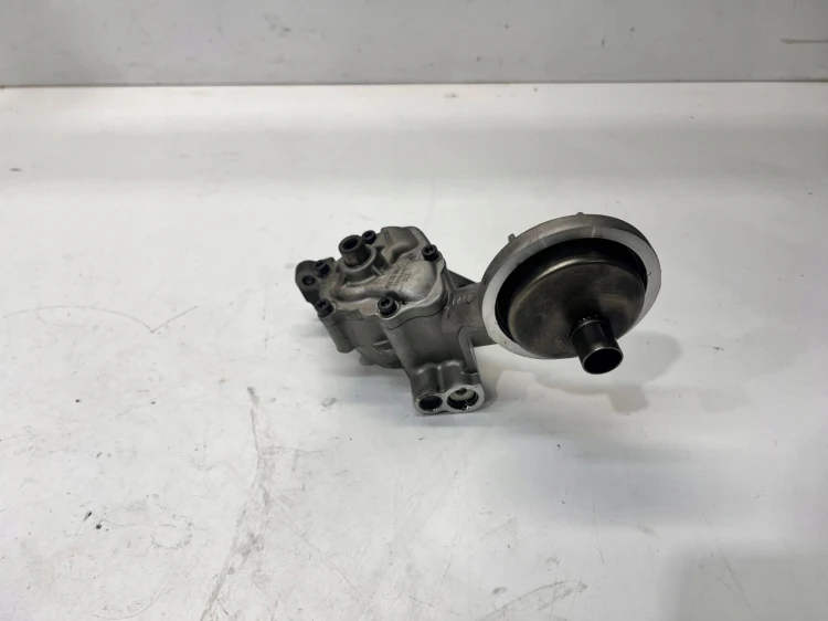 POMPA OLEJU AUDI A6 C6 2.7 TDI BPP 3.0 TDI 059115105AD