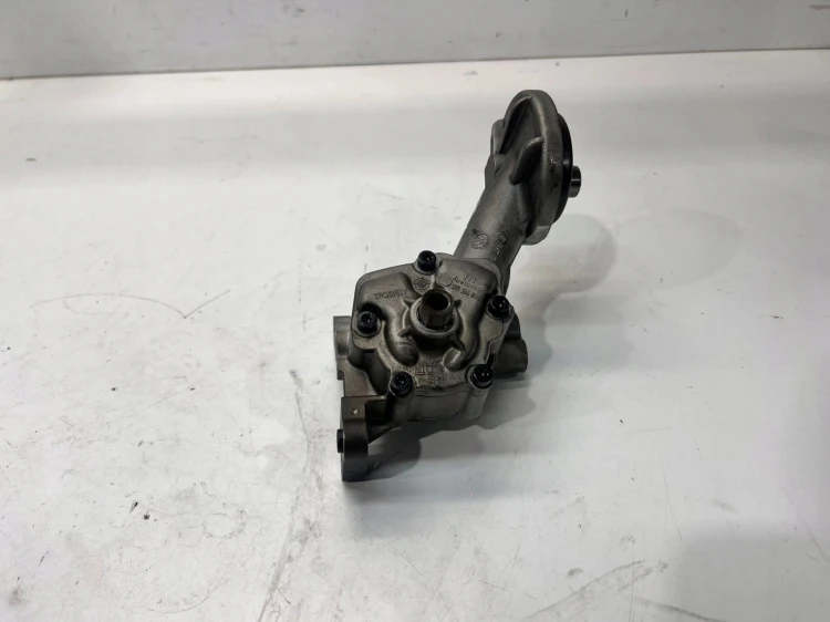 POMPA OLEJU AUDI A6 C6 2.7 TDI BPP 3.0 TDI 059115105AD