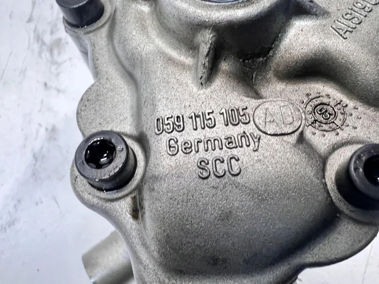 POMPA OLEJU AUDI A6 C6 2.7 TDI BPP 3.0 TDI 059115105AD
