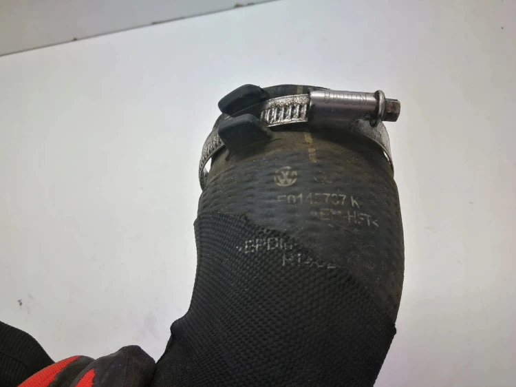 RURA WĄŻ INTERCOOLERA AUDI A6 C6 4F0145737K