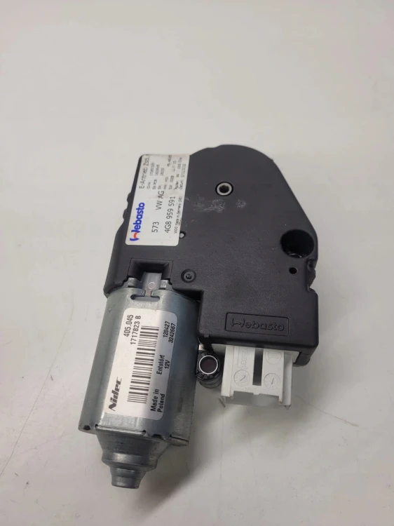 SILNICZEK SZYBERDACHU AUDI A6 C7 A7 4G8959591