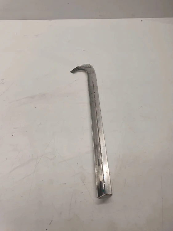 LISTWA CHROMOWA SZYBY PRAWA AUDI A4 B8 8K0853346B