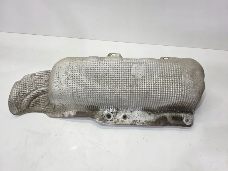 OSŁONA TERMICZNA TŁUMIKA AUDI A1 8X VOLKSWAGEN SEAT SKODA 6Q0825701B