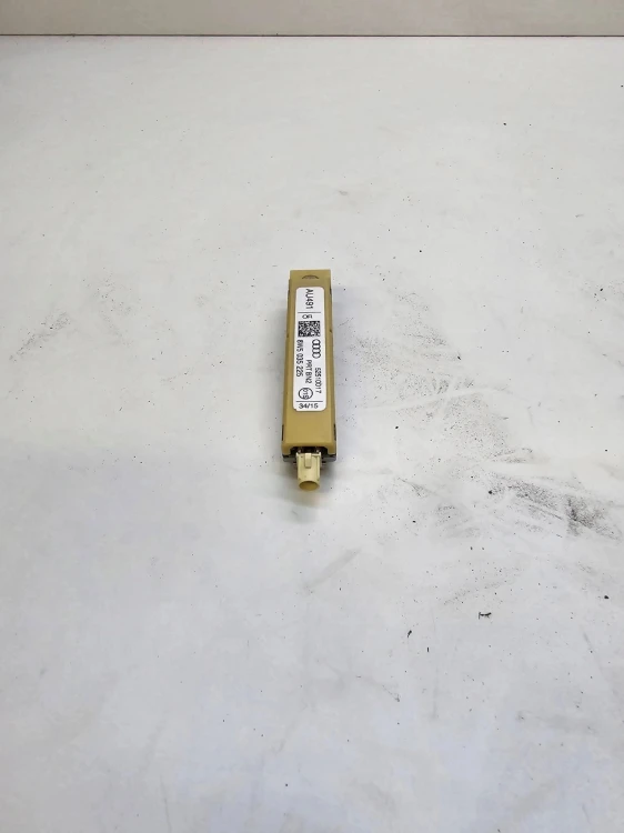 WZMACNIACZ ANTENOWY AUDI A4 B9 A5 F5 8W5035225