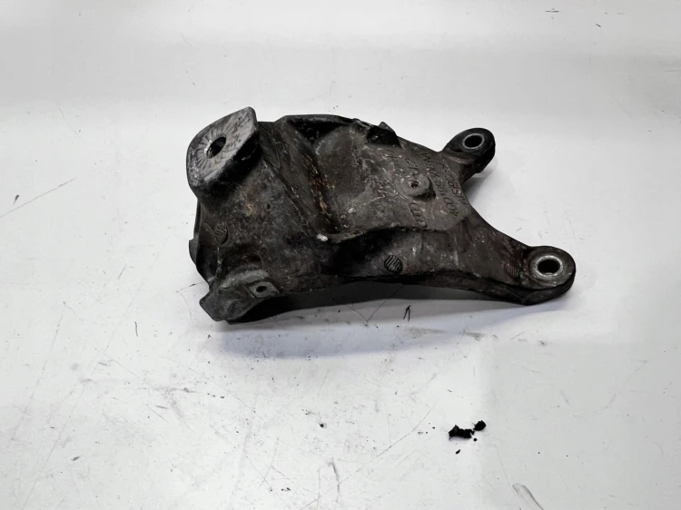 ŁAPA SILNIKA AUDI A4 B8 A5 A6 2.0 TDI 4G0199308AA