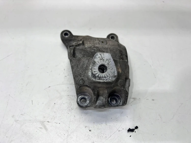 ŁAPA SILNIKA AUDI A4 B8 A5 A6 2.0 TDI 4G0199308AA