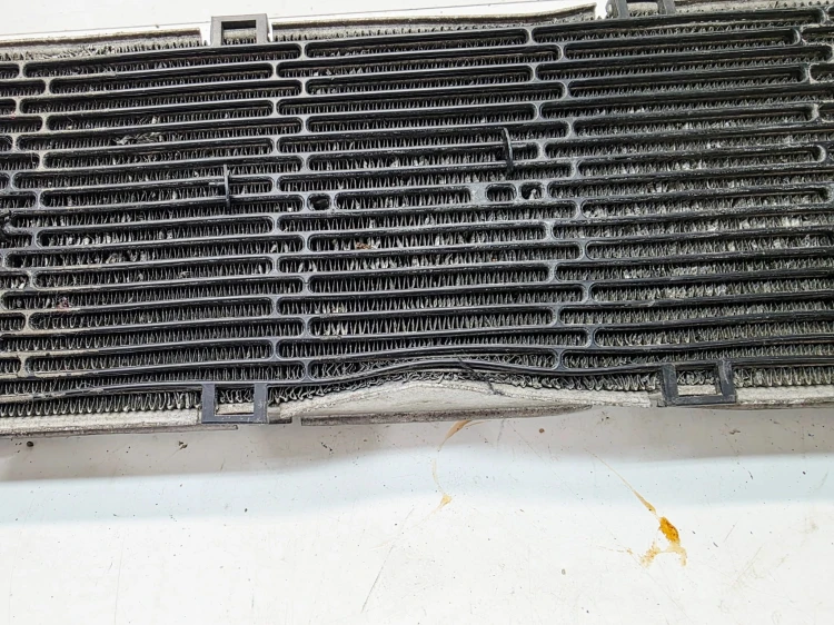 DODATKOWA CHŁODNICA PŁYNU WODY AUDI A4 B8 A5 Q3 8U 2.0 TDI 8K0145804H