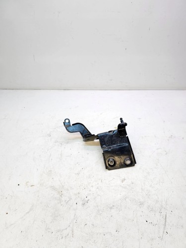 ŁAPA UCHWYT POMPY ABS ESP AUDI A3 8V VW SEAT SKODA 5Q1614235