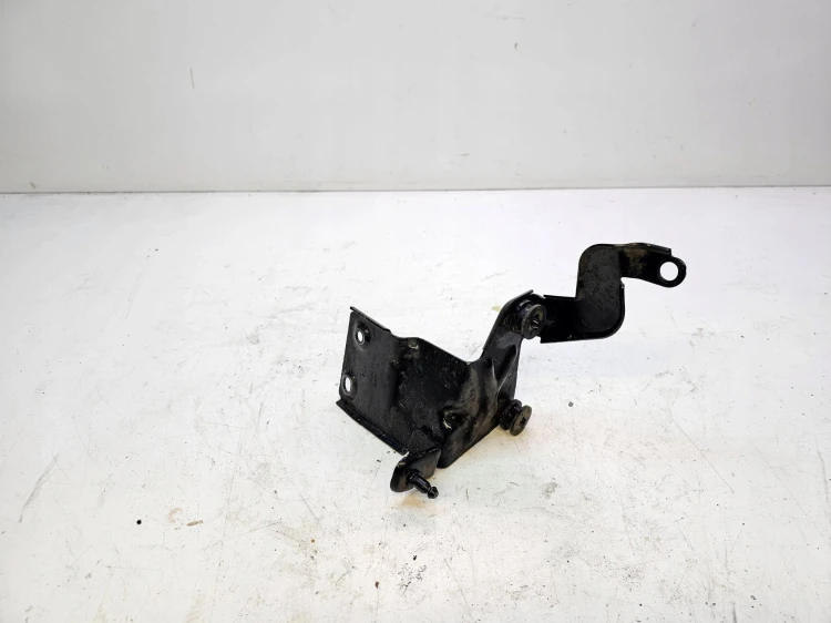 ŁAPA UCHWYT POMPY ABS ESP AUDI A3 8V VW SEAT SKODA 5Q1614235