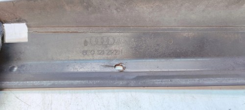 KIEROWNICA POWIETRZA ŚRODKOWA AUDI A4 B7 8E0121292H