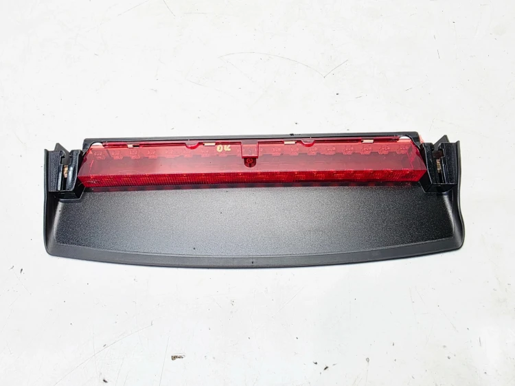 TRZECIE ŚWIATŁO STOP AUDI A4 B8 SEDAN 8K5945097 LEDY OK